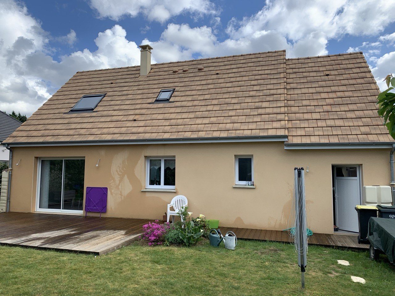 Toiture après nettoyage et protection hydrofuge incolore